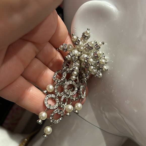 Exquisite Custom Made Bridal Earrings-Boutique - Picture 5 of 12